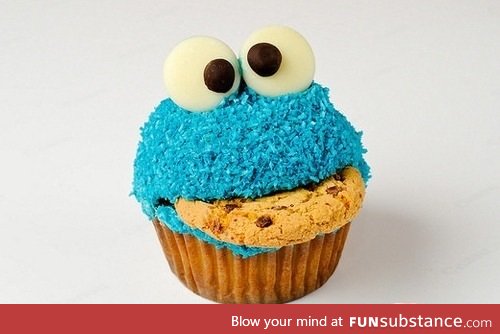 Cookie Monster cupcake!