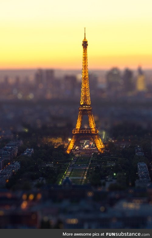 Paris in tilt-shift