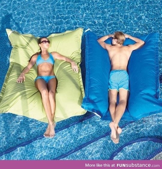 Pool pillows