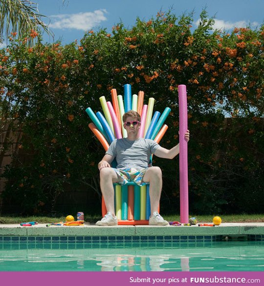 Summer is coming, a game of foams