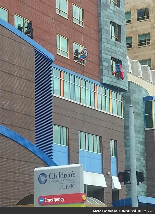 How they clean the windows in the Children's Hospital in Pittsburgh