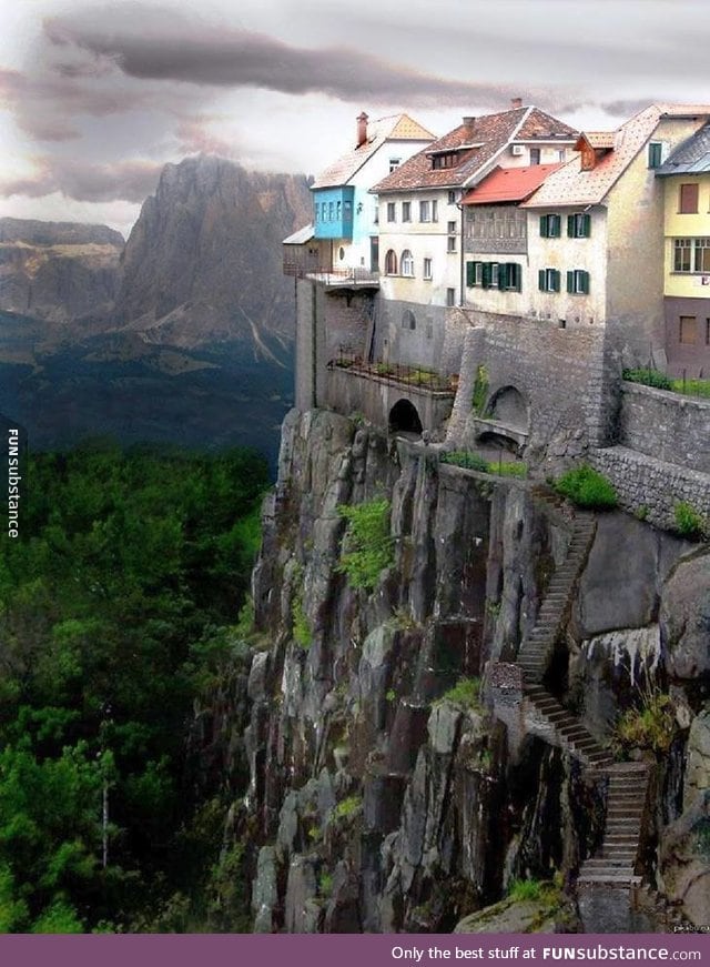 The houses of Ronda, Spain are incredible