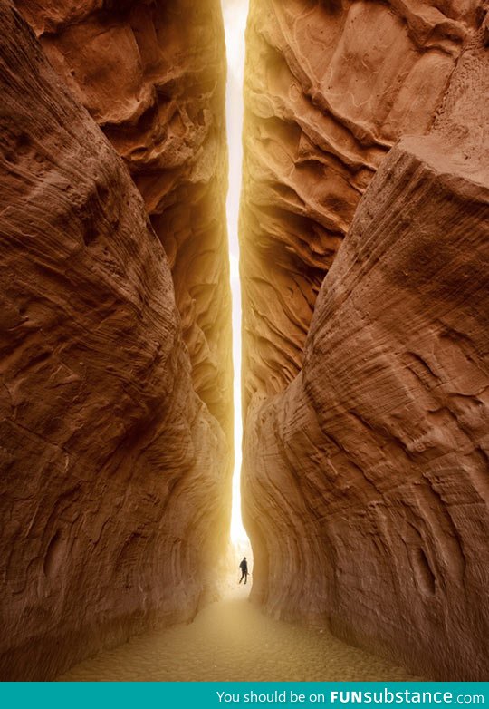 Breathtaking Tunnel Of Light In Arizona