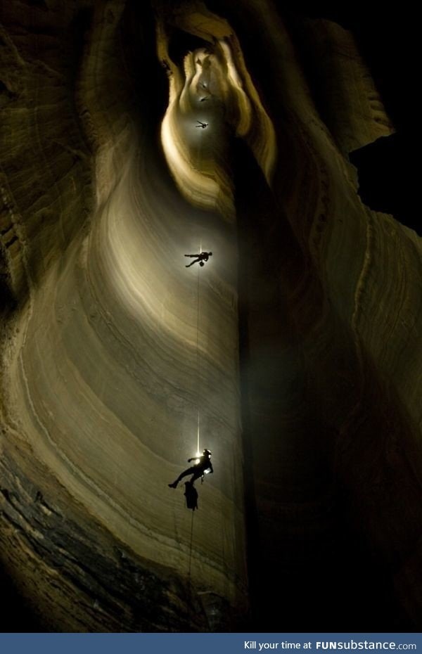 Pit in Ellison's Cave, Georgia, the deepest free-fall pit in the U.S., is 586 ft. Deep