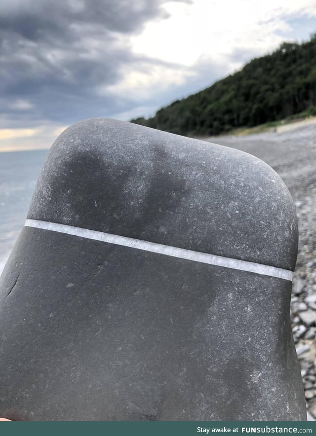 This quartz line separating two parts of the same rock