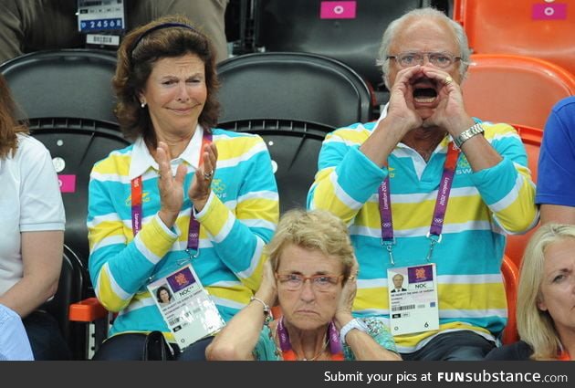 The Swedish king during a handball match