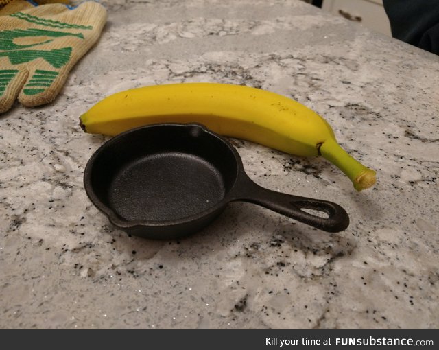 Mom bought a frying pan on Amazon. I wasn't disappointed