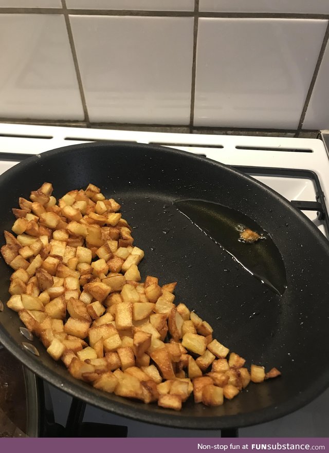 An excited crowed watches the public execution by boiling. Circa 1430