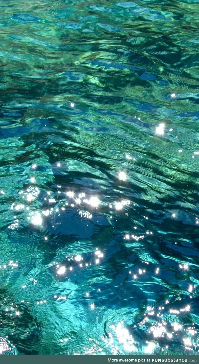 My wallpaper. This is my favourite colour