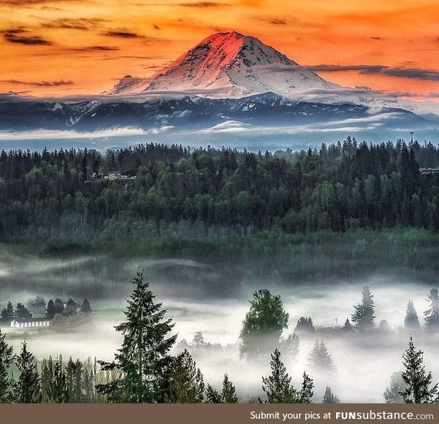 Beautiful sunset at Mount Washington State Park