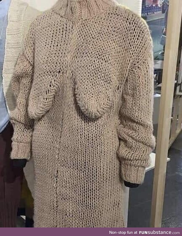 FINALLY women get fashionable clothes with decently-sized pockets