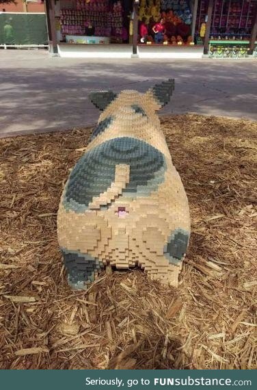 I’m amazed at the attention to detail Legoland has. Even the animals have bungholes