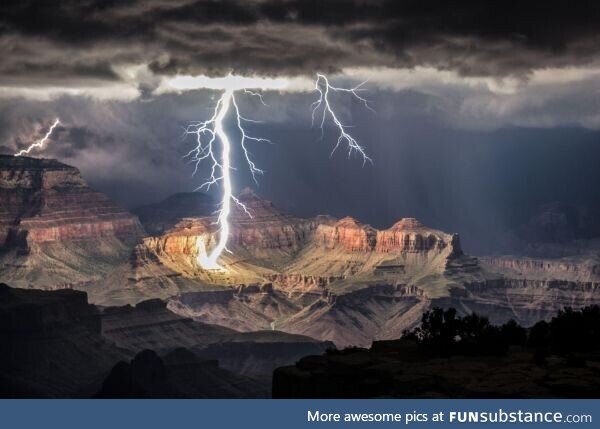 How the Grand Canyon looks lit up only by a lightning strike