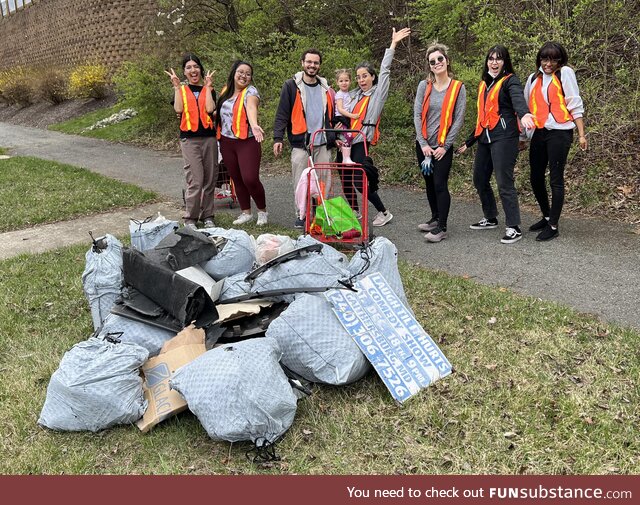 [OC] Cleanup #22: Started 7/15/18, 340 total bags, 1 mile road segment, and 91 unique