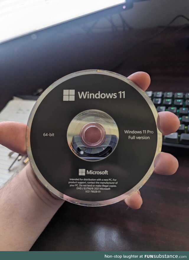 MicrosoftisincludingfrisbeeswitheveryWindows10propurchase