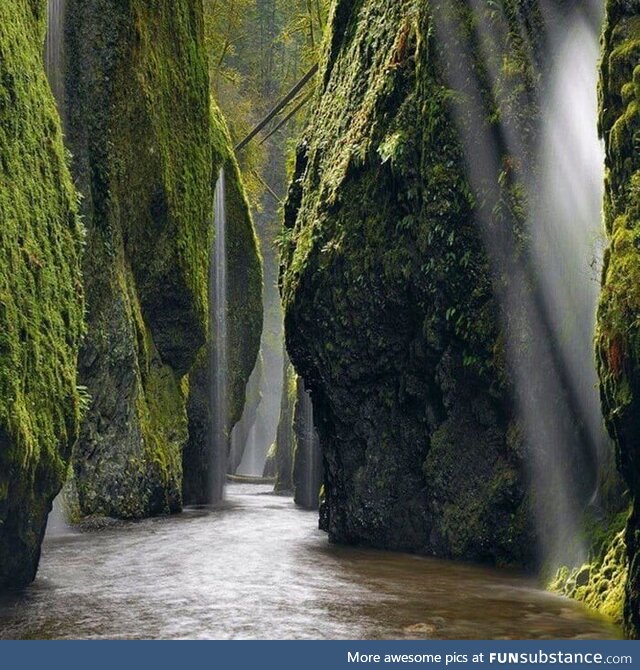 Columbia river gorge, oregon
