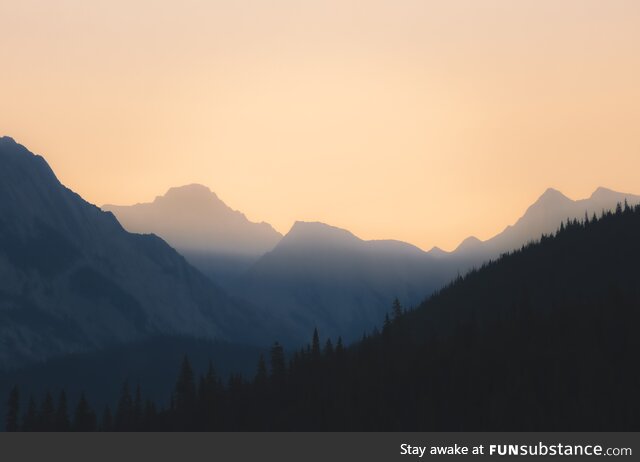 Hazy mountain morning