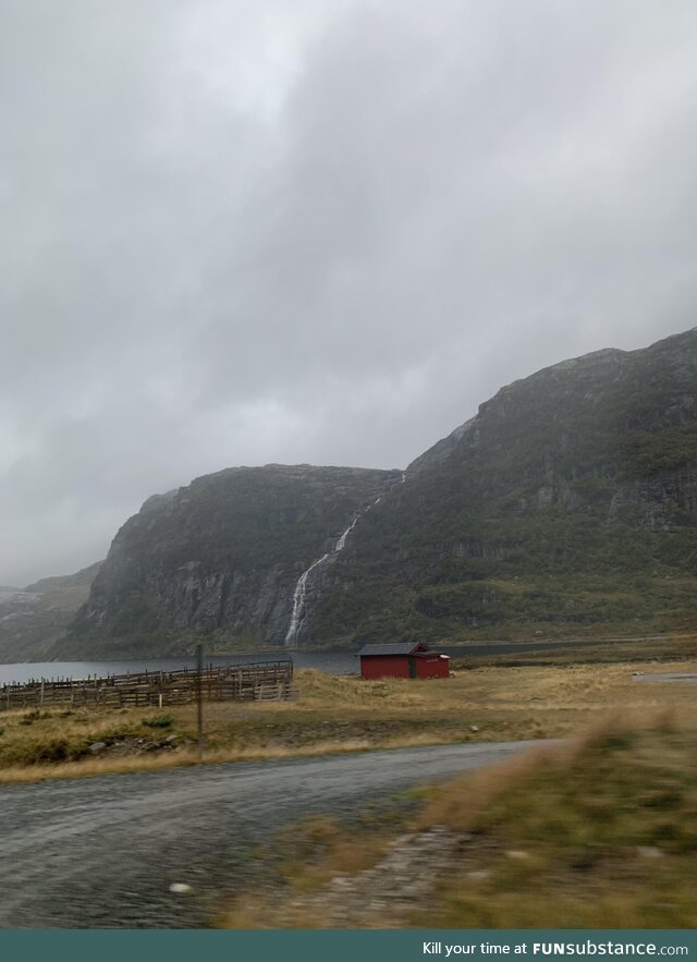 Took a picture on a random road in Norway