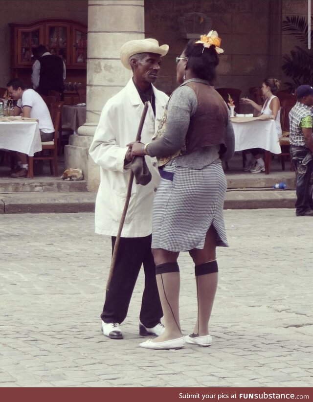 [OC] Couple dancing in the streets of Havana