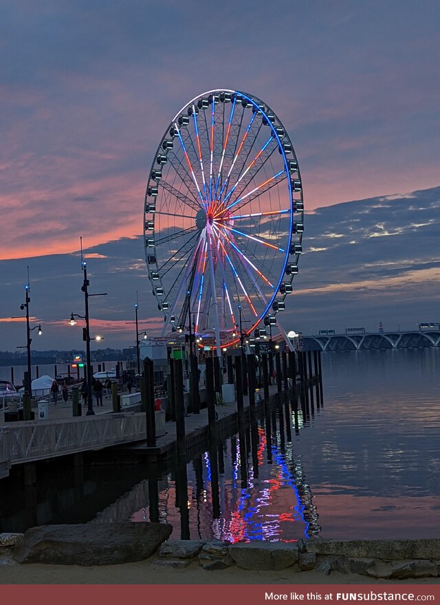 [OC] Ferris wheel at sunset