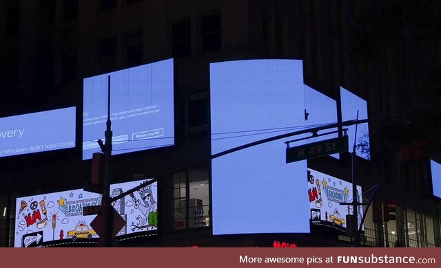 Times square crowdstrike bsod
