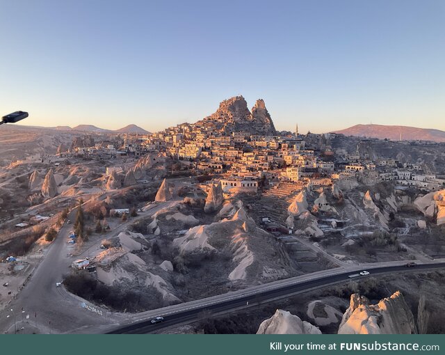 [OC] View from Hot Air Balloon in Cappadocia, Turkey