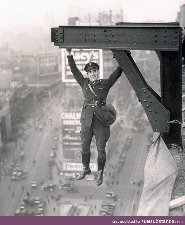 A NYC policeman hanging out (1920)