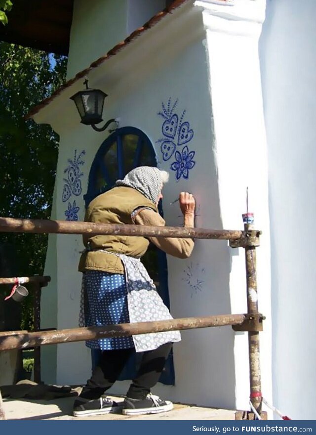 Street artist at work