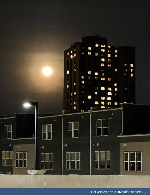 [OC] Tonight’s moon