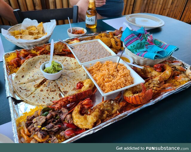 [OC] Lobster and beers in Puerto Nuevo