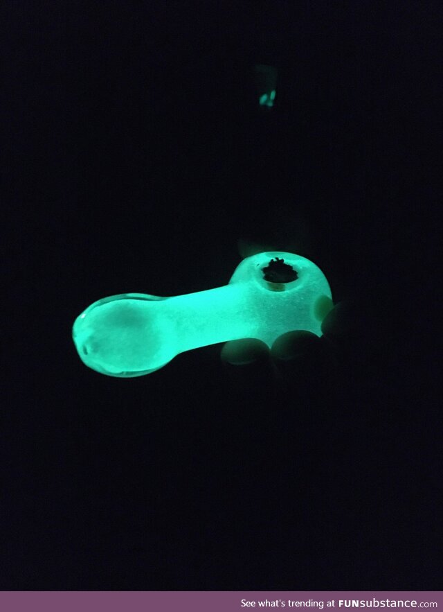 Just found out my pipe glows in the dark!