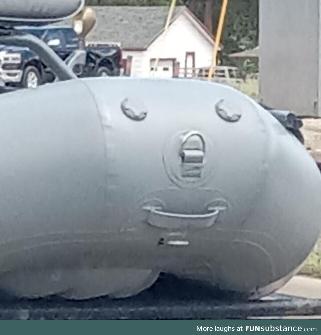 This raft has a face