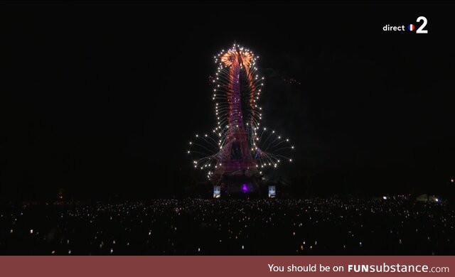 This is how we celebrate Bastille-day at the Eiffel-tower