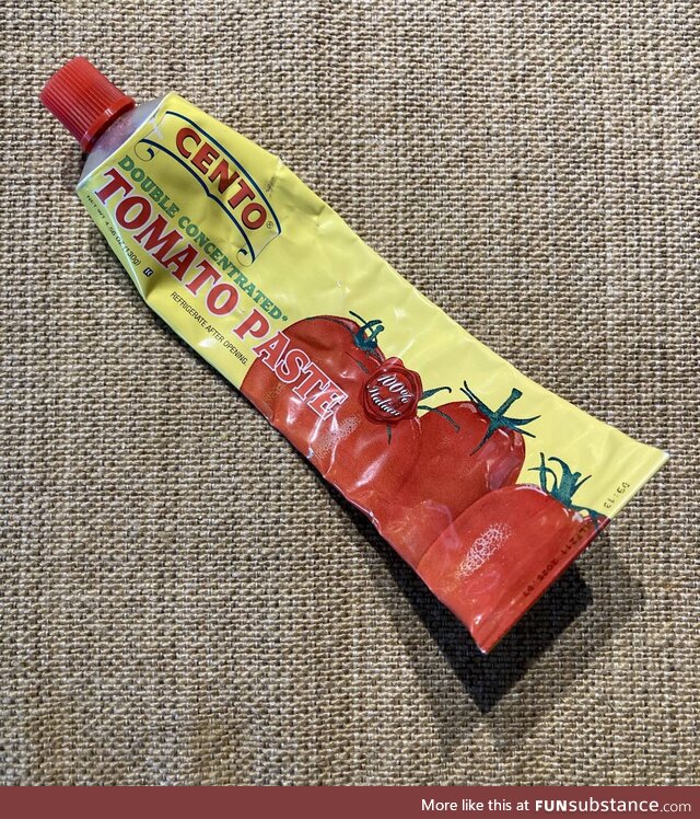 How Italians brush their teeth