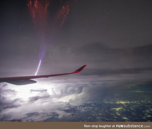 "Gigantic Jet Lightning over India" photographed by Hung-Hsi Chang