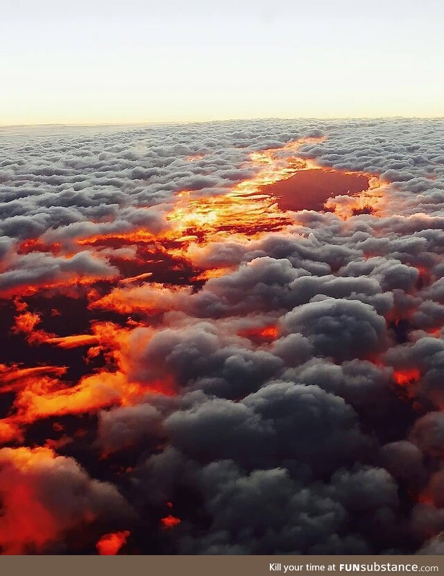 Mesmerizing sunset view 36,000 ft above Australia