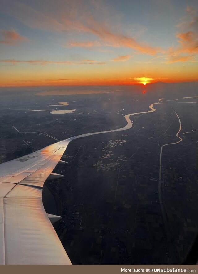 River matched with wing