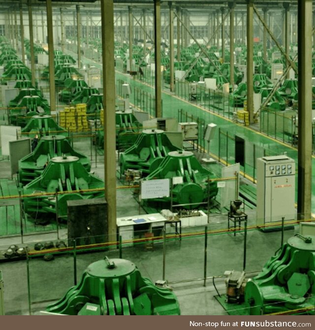 Since 2016, the average price of a 1.5 carat laboratory-grown diamond has decreased by