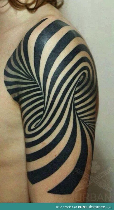 Cool tattoo illusion