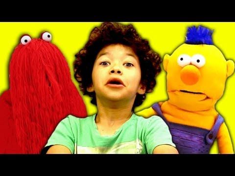 kids react to "Don't Hug Me I'm Scared"