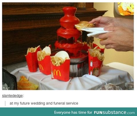 Ketchup fountain