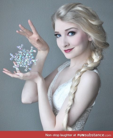 Elsa cosplay