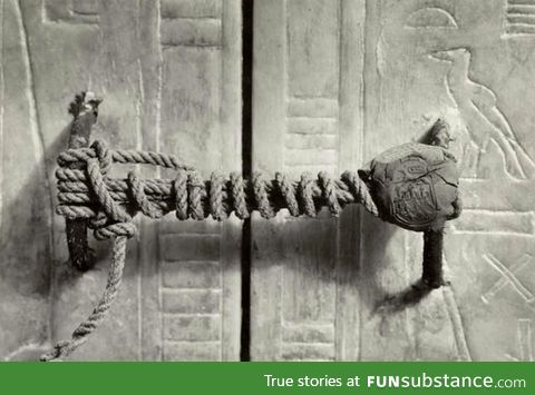 The unbroken seal on Tutankhamun’s tomb, 1922