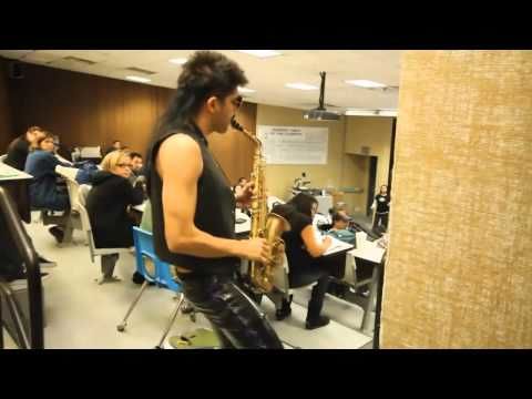 Trolling with a saxophone in public