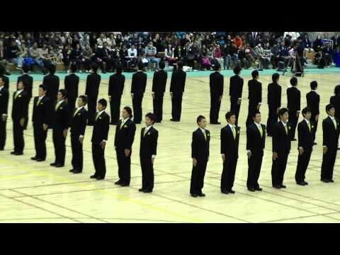 Japanese will amaze you with their extreme synchronised walking