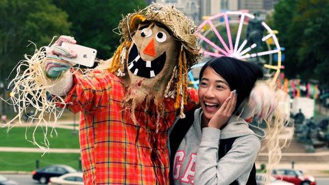 Selfie-taking scarecrow turn happiness to trauma