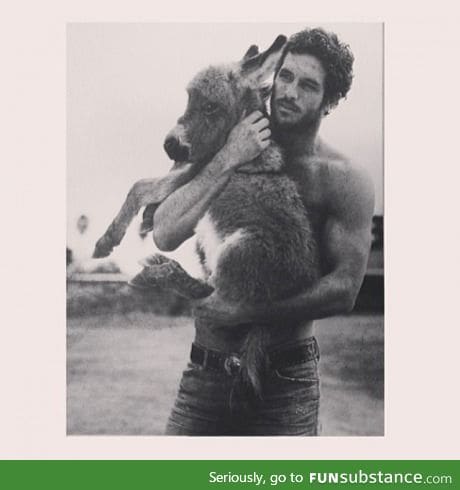 Who can look that hot holding a DONKEY?
