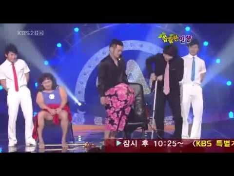 Guy gets a balloon blown up in his pants