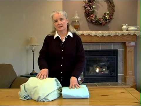 How to fold a fitted sheet!