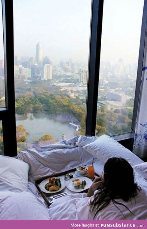 That's What I Call 'Breakfast In Bed'